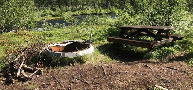 Sittegruppe, bålplass øverste brua